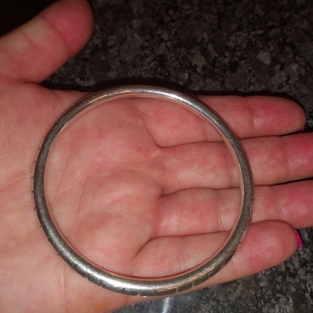 925 Silver Bangle - Picture 4 of 4